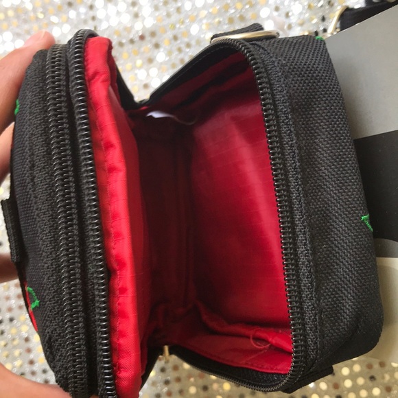 Camera and Technology Carrying Bag - Picture 6 of 7